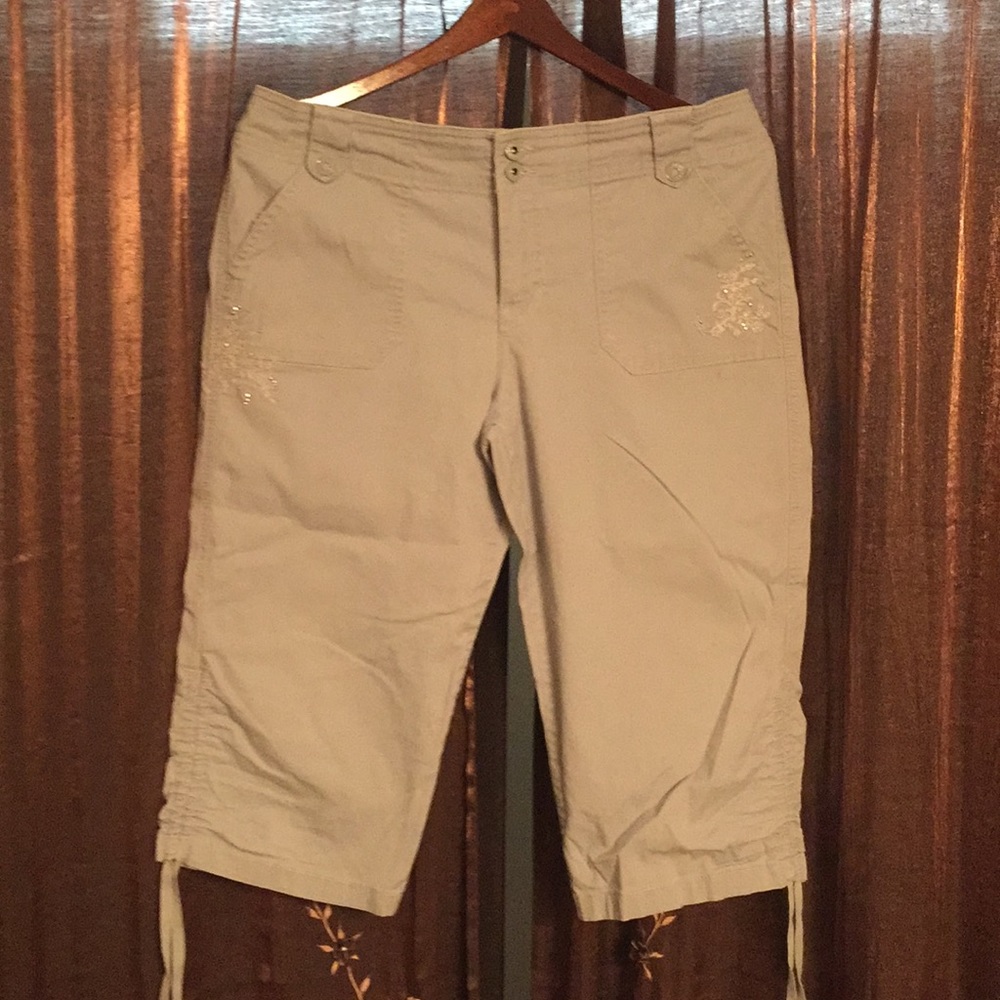 Women’s Capri pant
